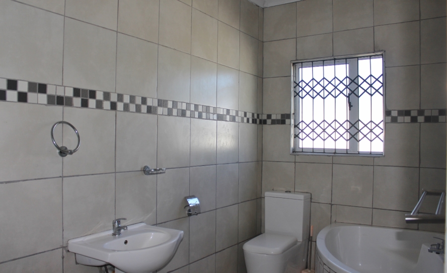 3 Bedroom Property for Sale in East Bank Eastern Cape
